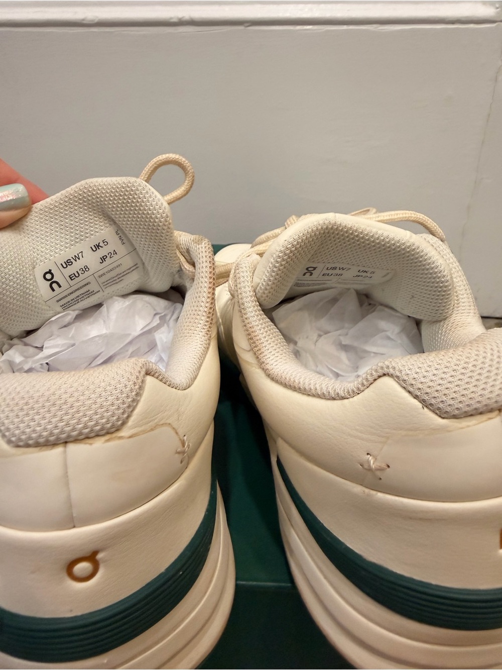 On Running Running The Roger Pro (Beams collab) Cream/Green Tennis Shoe - Picture 8 of 12